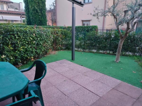 The Sunrise - Apartment with Garden